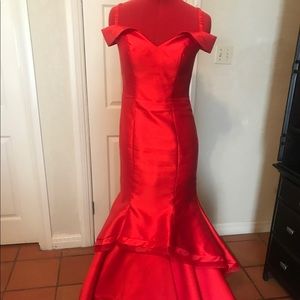 Red off the shoulder mermaid prom dress